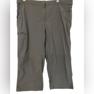 L.L. Bean Gray Lightweight cropped Outdoor Essential hiking pants size 16